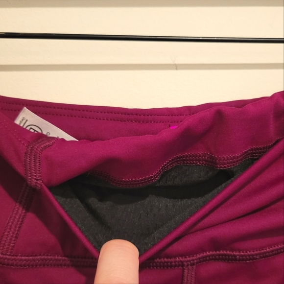 2/$18 Athleta Contender Side Stripe Capri Short Leggings Powerlift High Waisted - Picture 8 of 10